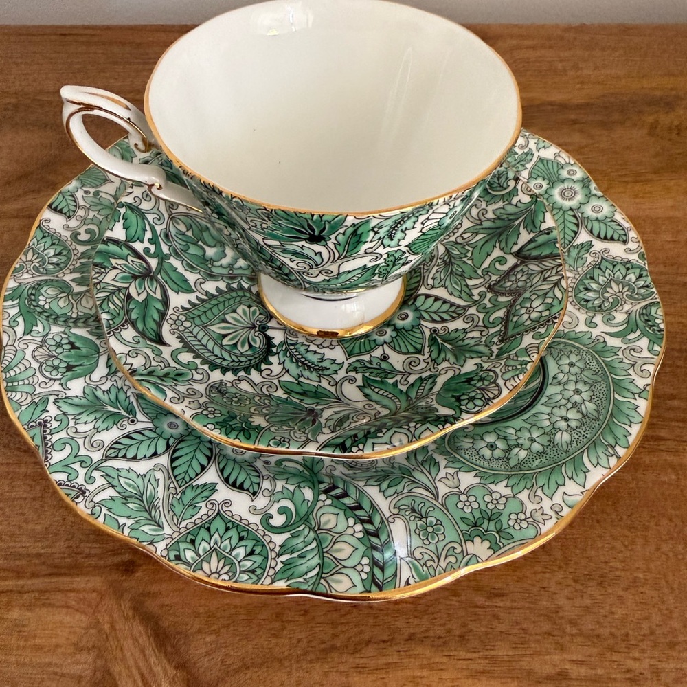 Royal standard fine China green paisley. Vintage mid 20th century. - Picture 2 of 8
